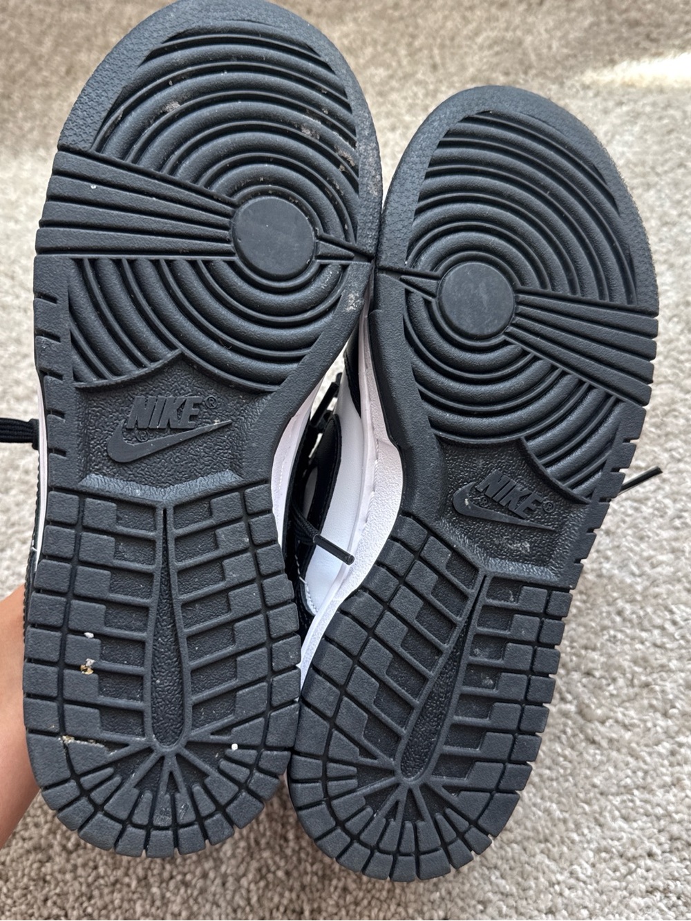 Nike Dunks Panda Black and White Low-Top Sneakers Women’s Size US6 - Picture 6 of 7